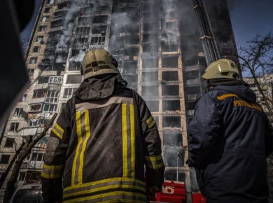 Удар по гуртівні в Луцьку: шестеро загиблих, тіла діставали зі згарища